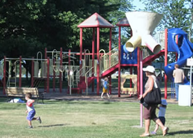 Keeping the little ones entertained at Krull Park, Olcott, New York.